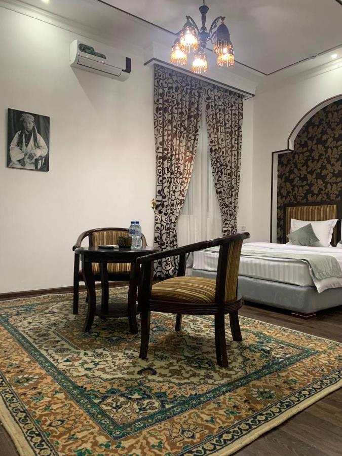 Ikan Registon Hotel Samarkand Exterior foto