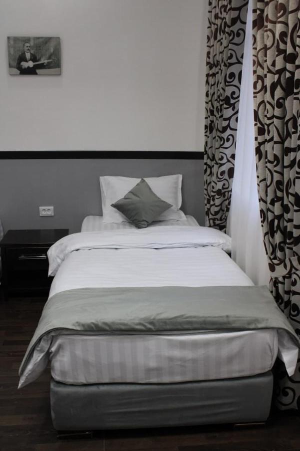 Ikan Registon Hotel Samarkand Exterior foto