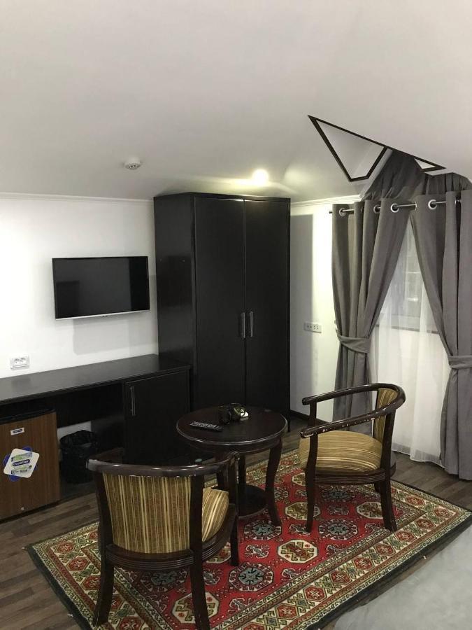 Ikan Registon Hotel Samarkand Exterior foto